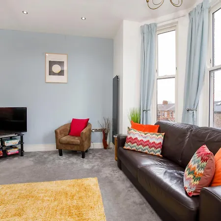 5 The Keyes With Free Parking Apartment *